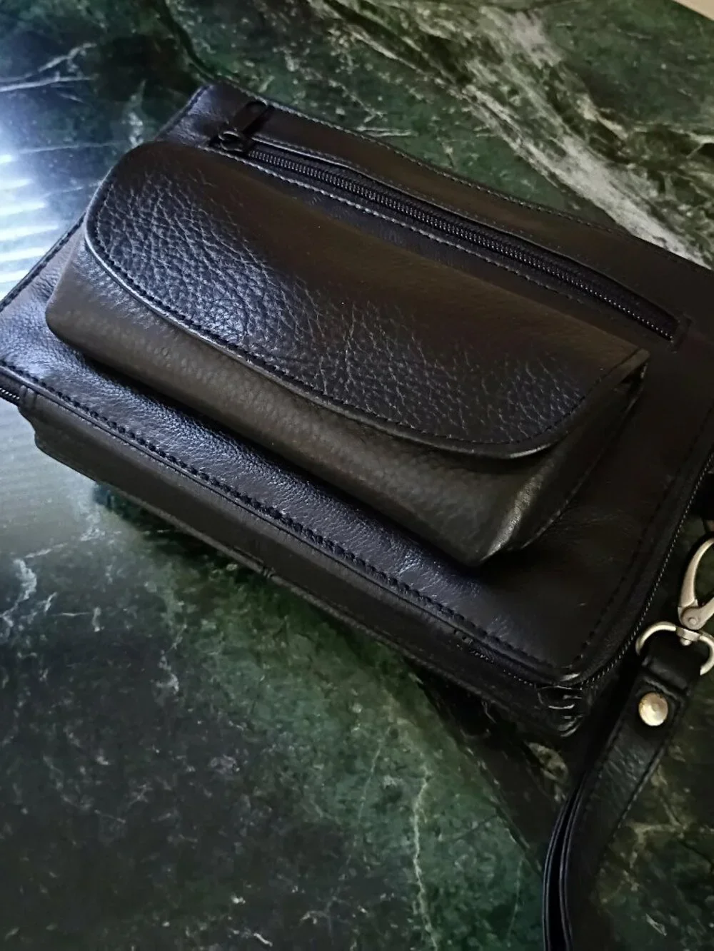 Wilsons Mens Black Leather Bag Travel Case